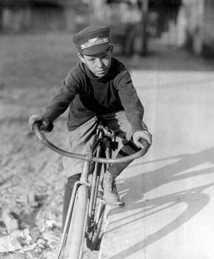 Western Union Messenger Boy, Lewis Photograph by Science Source