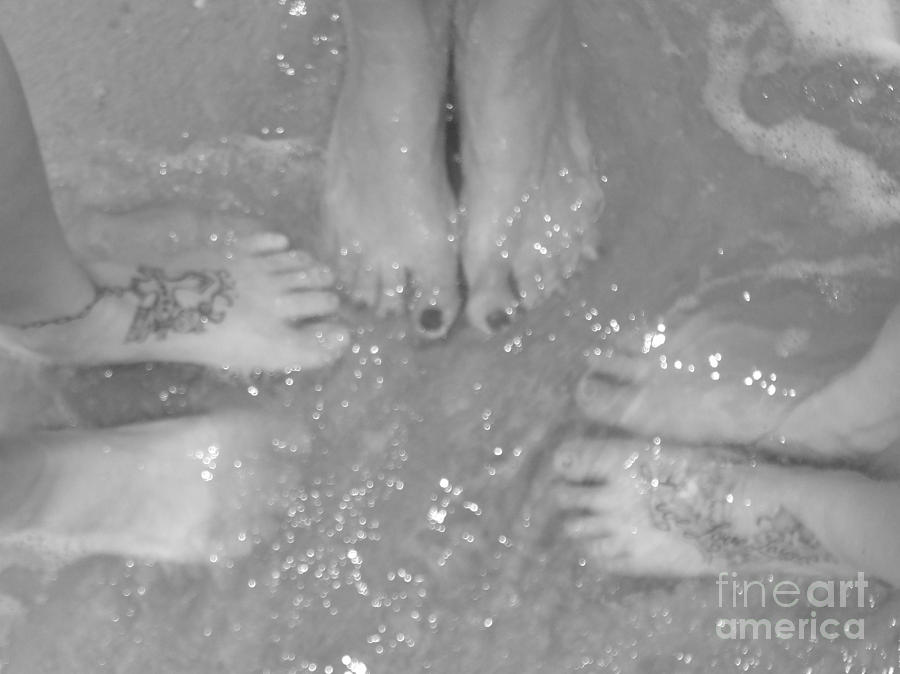 Wet Feet.... Photograph by WaLdEmAr BoRrErO