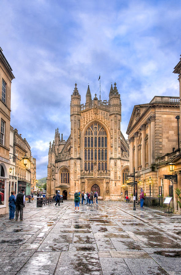 Architecture Photograph - Wet Morning At Bath Abbey by Mark Tisdale