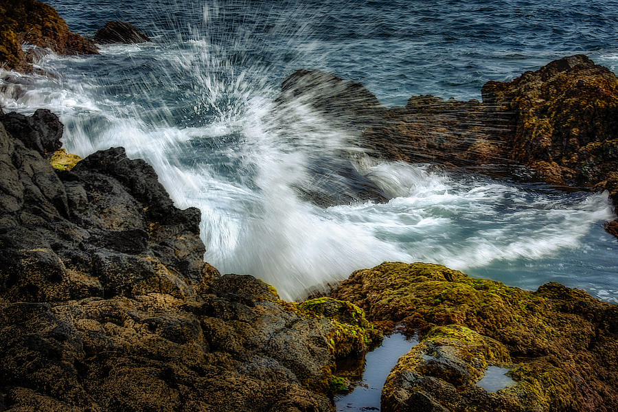 Blue Ocean Splash Photograph by Eduardo Tavares