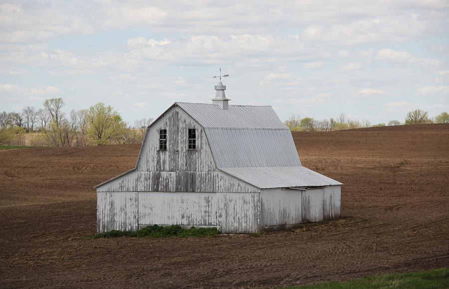 White Barn in Scenic Missouri Photograph by Kathryn Cornett