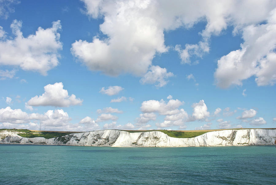 Nature Photograph - White Cliffs Of Dover by Lisavalder