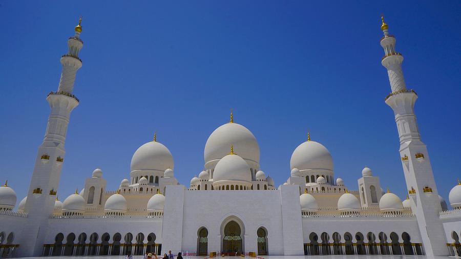 White Mosque Dubai Photograph By Tim G Ross - Fine Art America