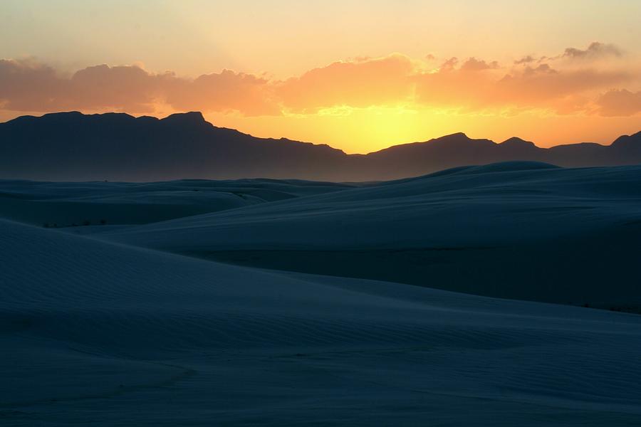 White Sands at sunset Photograph by Jetson Nguyen