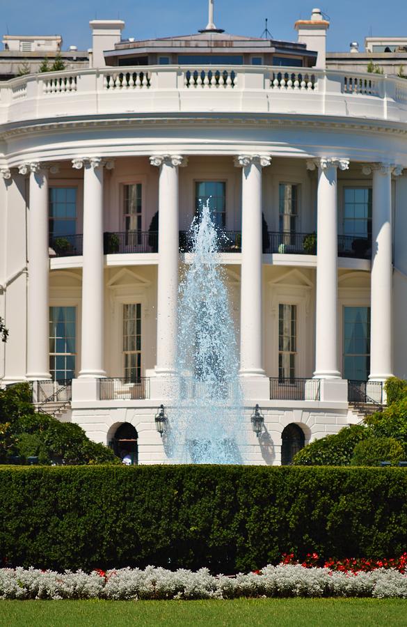Whitehouse Fountain Photograph by Billy Beck