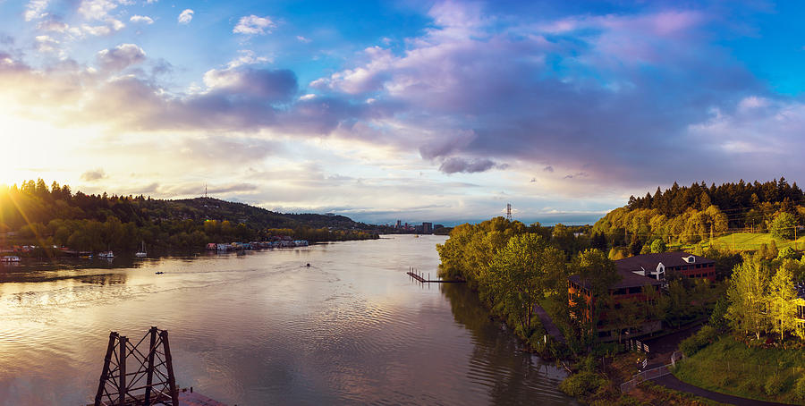 Willamette River, Oregon Photograph by Kativ