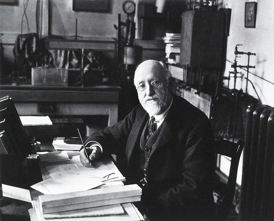 William Bayliss Photograph by National Library Of Medicine