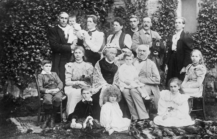 London Photograph - William Gladstone With Family by Underwood Archives
