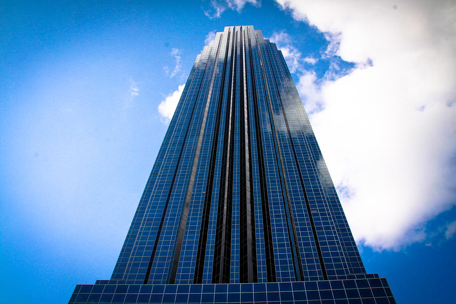 Williams Tower in Houston Photograph by Audreen Gieger - Fine Art America