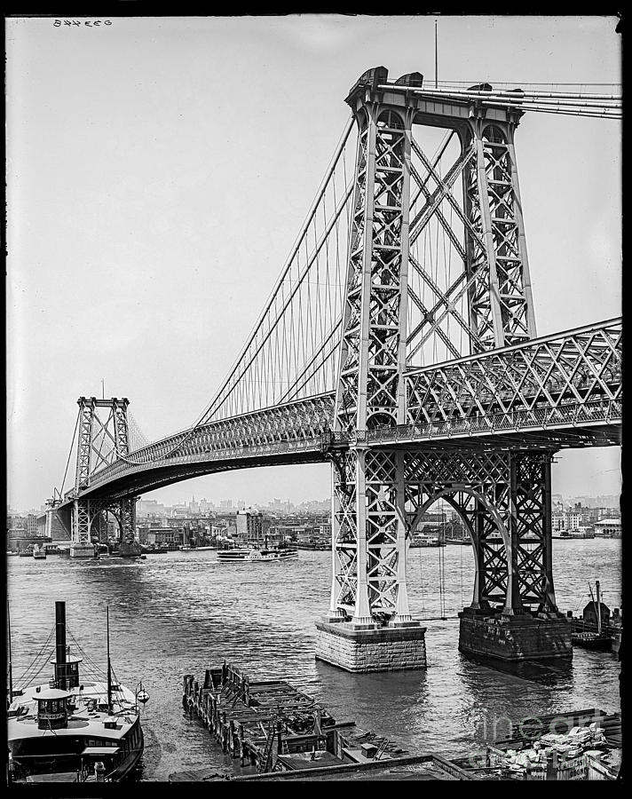 Williamsburg bridge Photograph by Russell Brown