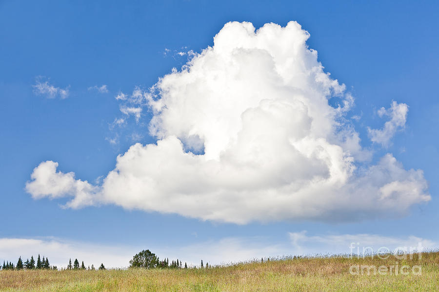 Willoughby Cloudscape Photograph by Alan L Graham