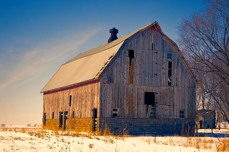 Willow Barn Photograph by Bonfire Photography - Fine Art America