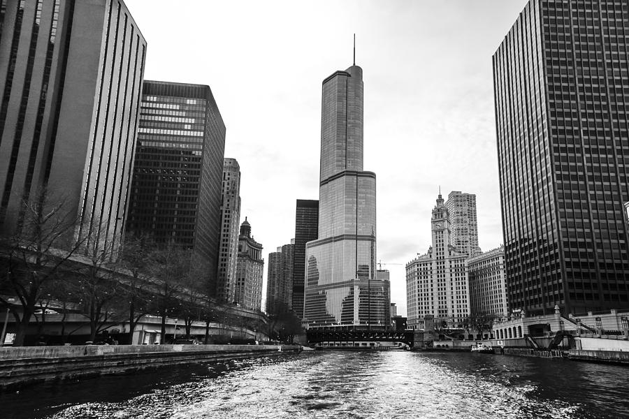 Chicago Photograph - Wind On Water by Saswat Patnaik