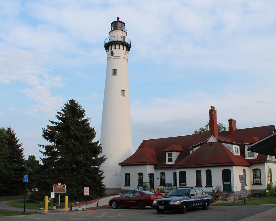 Wind Point Lighthouse Photograph by George Jones