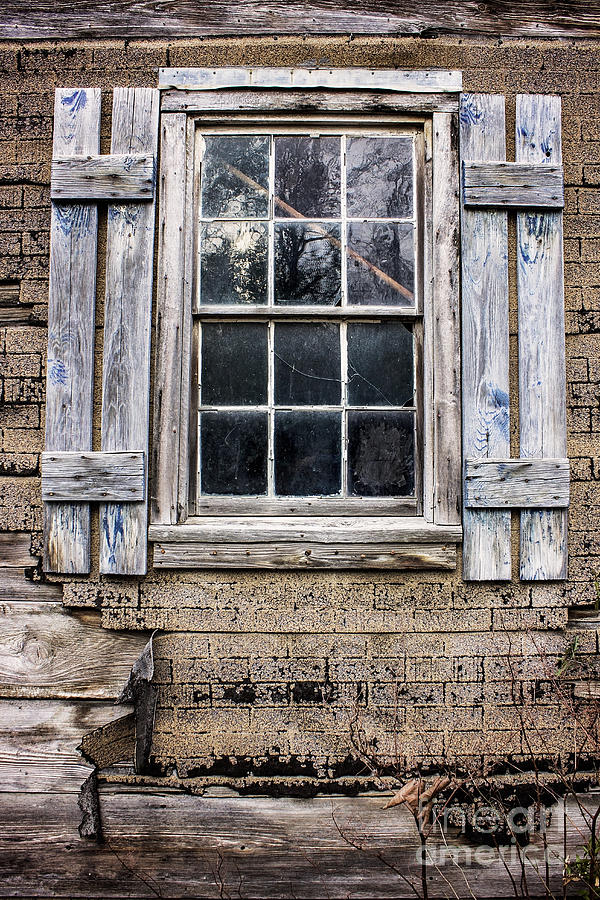 Window From The Past Photograph by Tammy Chesney