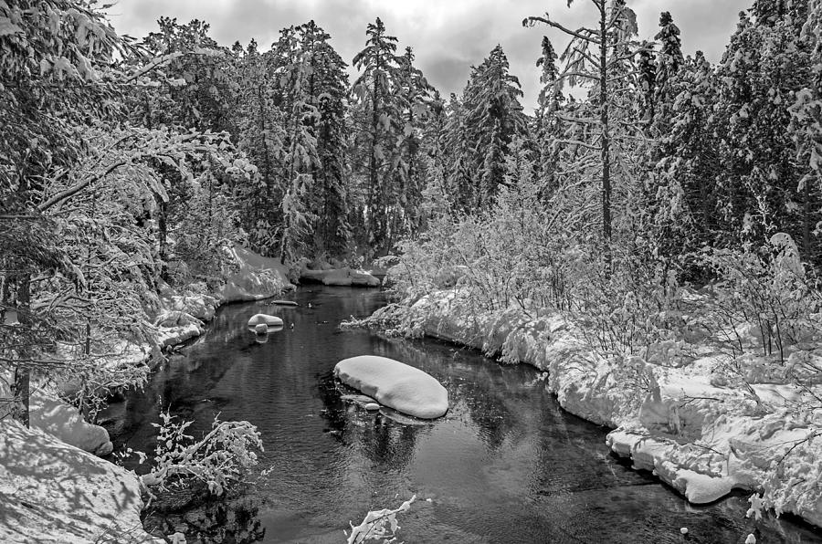 Winter At Grand Marais Creek Photograph by Gary McCormick