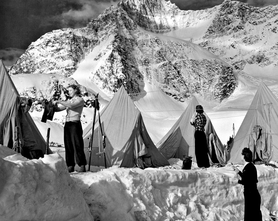 Jasper National Park Photograph - Winter Camping by Underwood Archives