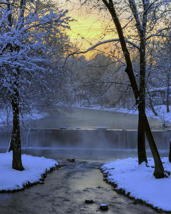 Winter Photograph - Winter Morn by Dan Myers