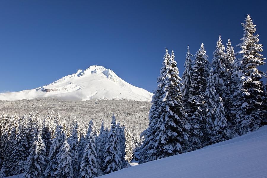 Winter Snow Over The Cascade Range Photograph by Craig Tuttle - Fine Art  America