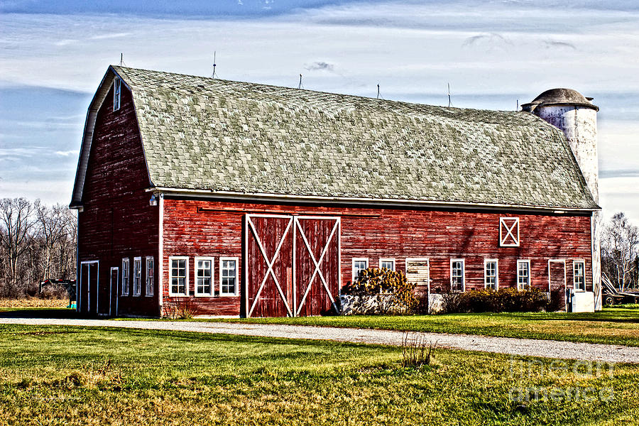 Nature Photograph - Wisconsin Old Barn 4 by Ms Judi