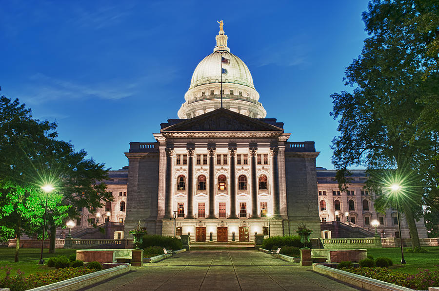 Wisconsin State Capitol Building at Night Photograph by Sebastian Musial