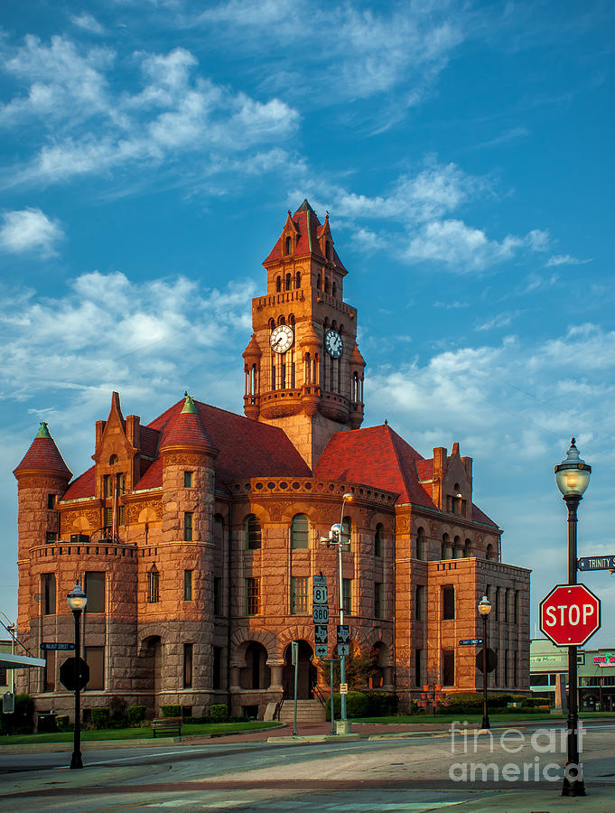 Wise County Courthouse Photograph by Robert Frederick