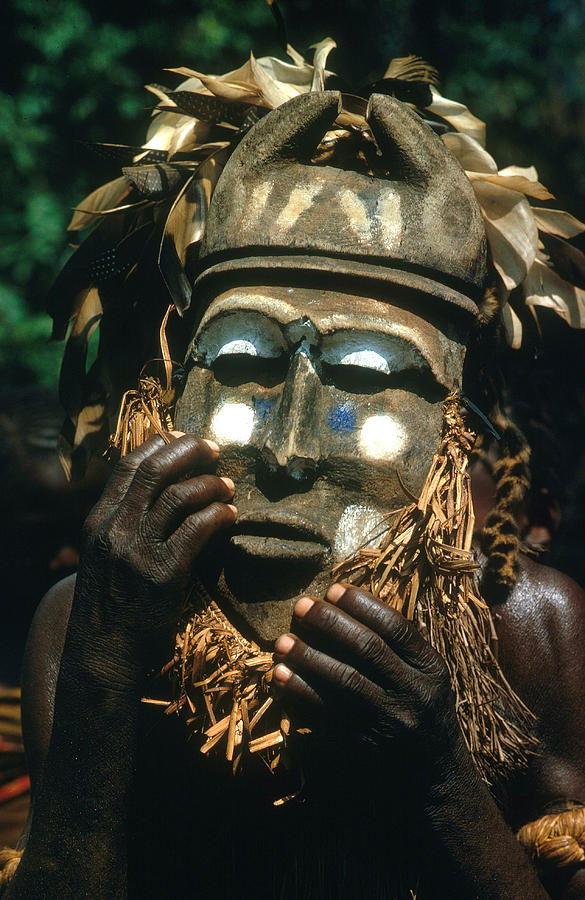 Witch Doctor, Zaire Photograph by George Holton