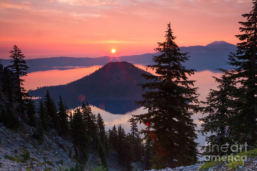 Crater Lake Np Photograph - Wizzard Island Sunrise 4 by Dan Hartford Crater Lake Np Photograph - Wizzard Island Sunrise 4 by Dan Hartford
