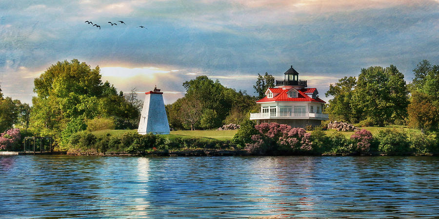 Wolfe Island Lighthouse Photograph by Lori Deiter