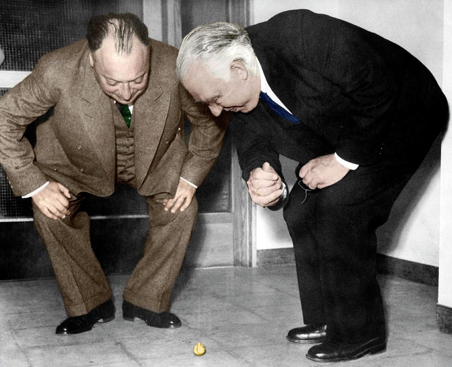 Portrait Photograph - Wolfgang Pauli And Niels Bohr by Photograph By Erik Gustafson With Permission From The Gustafson Family, Coloured By Science Photo Library, Courtesy Neils Bohr Archive, American Institute Of Physics