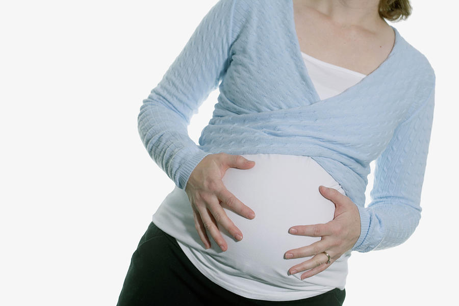 Woman 7 Months Pregnant Photograph by Science Photo Library Woman 7 Months Pregnant Photograph by Science Photo Library