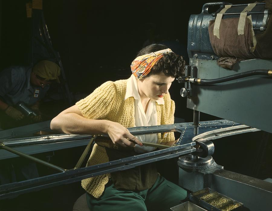 Woman Operating A Riveting Machine Photograph by Everett