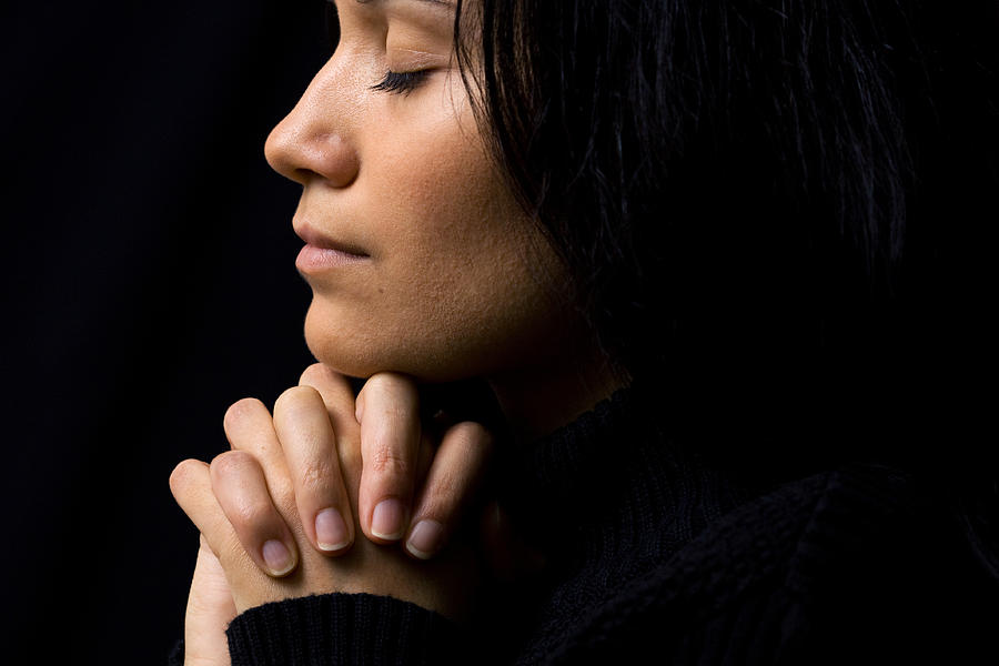 Woman Praying Photograph by Artpipi