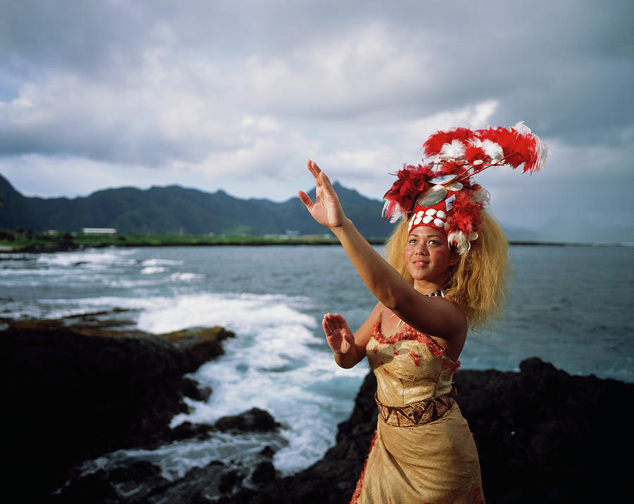 Portrait Photograph - Woman Wearing A Traditional Samoan by David Kirkland