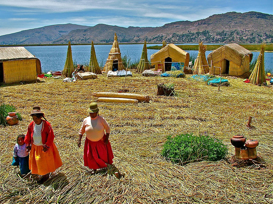 Women On A Floating Island In Lake Titicaca Peru Photograph By Ruth