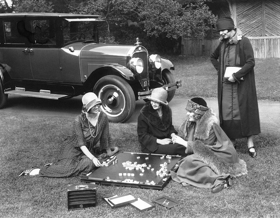 Black And White Photograph - Women Playing Mahjong by Underwood Archives
