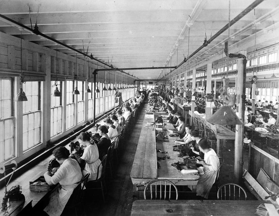 Women Workers, C1910 Photograph by Granger - Fine Art America