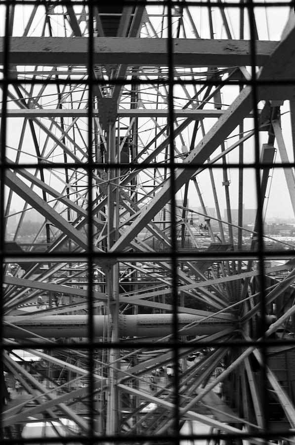 Wonder Wheel Black and White Photograph by Keith Thomson