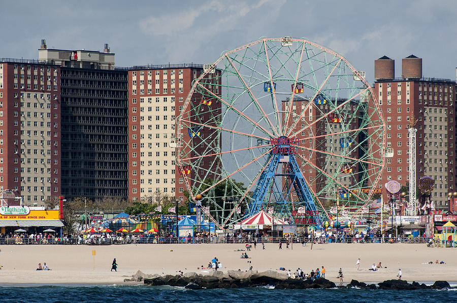 Wonder Wheel Photograph by Roni Chastain