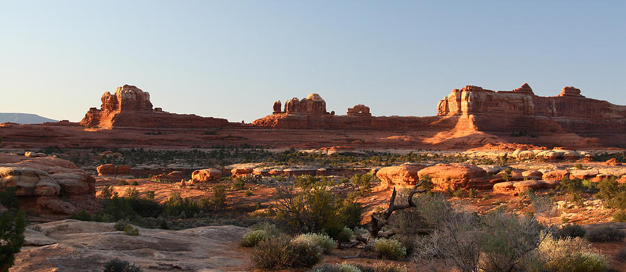 Wooden Shoe Arch in Canyonlands NP Photograph by Jean Clark