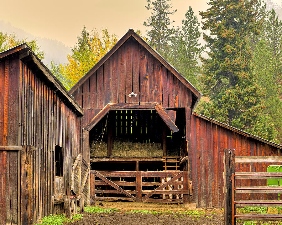 Working Barn Photograph by Howard Carroll - Fine Art America