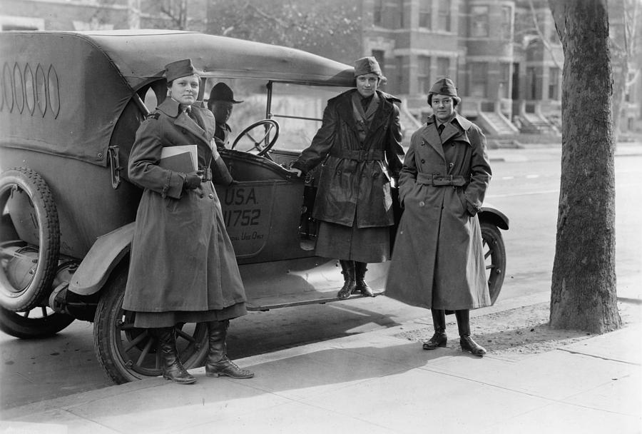 World War I Women, C1919 Photograph by Granger | Fine Art America