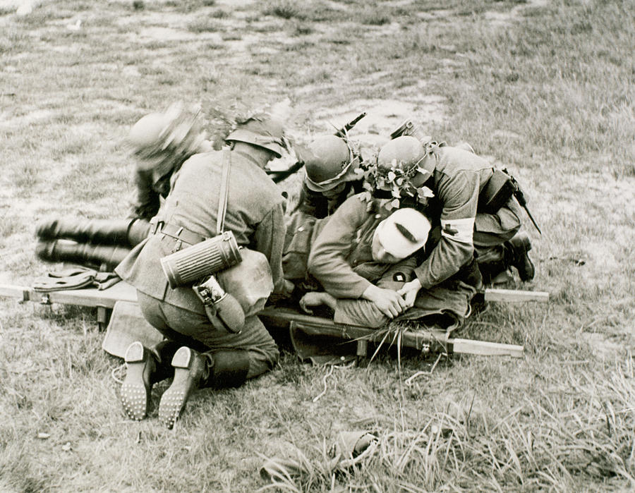 20th Century Photograph - World War II (1939-1945 by Prisma Archivo
