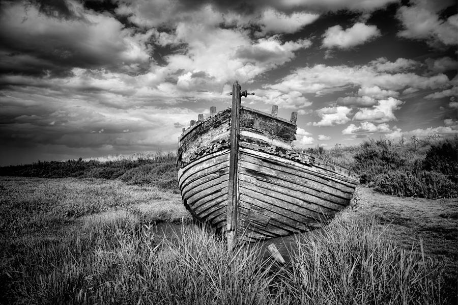 Wreck Photograph by Ian Merton