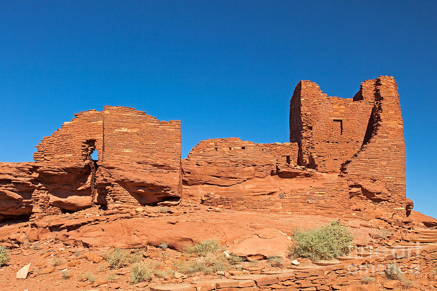 Wukoki Pueblo in Wupatki National Monument Photograph by Fred Stearns