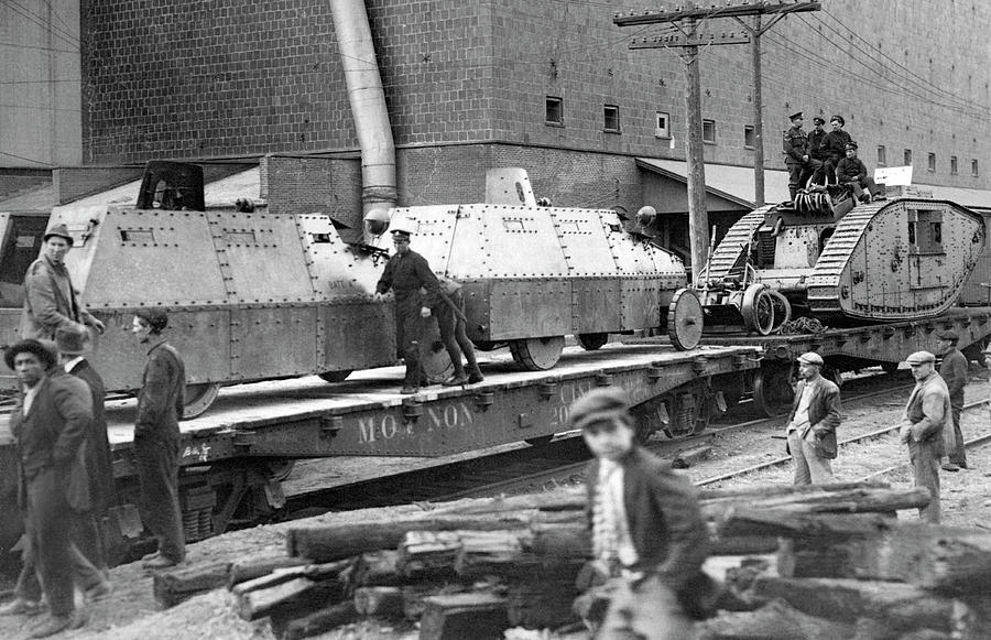 WWI Motorized Warfare Photograph by Underwood Archives
