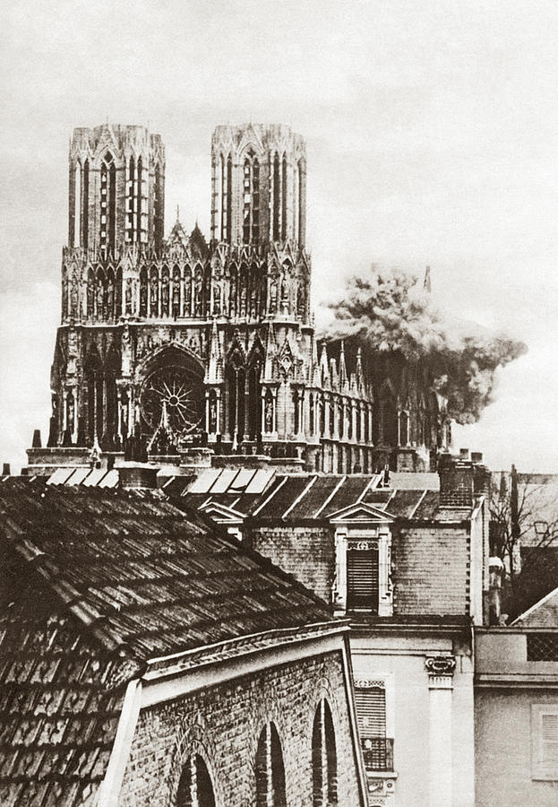 Wwi Rheims Cathedral Photograph by Granger
