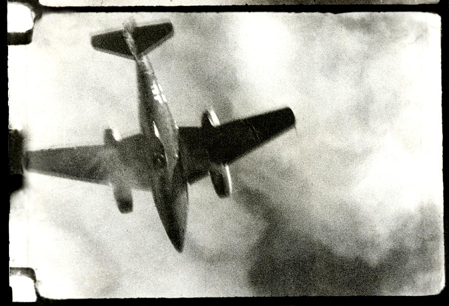 WWII Final Flight of an Me-262 Photograph by Historic Image
