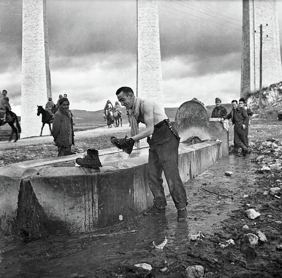 Wwii Tunisia C1941 Photograph By Granger   Wwii Tunisia C1941 Granger 