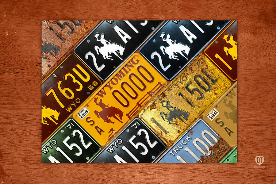 Vintage Mixed Media - Wyoming State License Plate Map by Design Turnpike